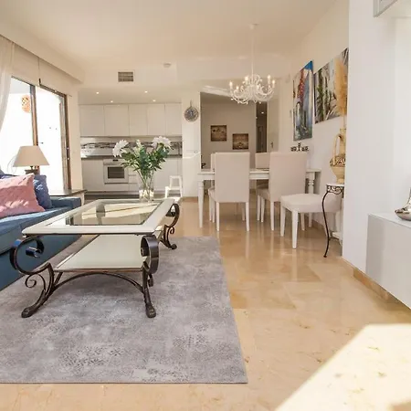Marina Real 414 Apartment