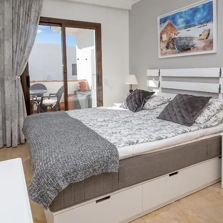 Marina Real 414 Apartment